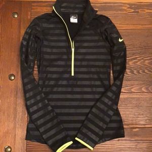 Nike Women’s Pro Dri-Fit 1/4 ZIP Hoodie, Size XS